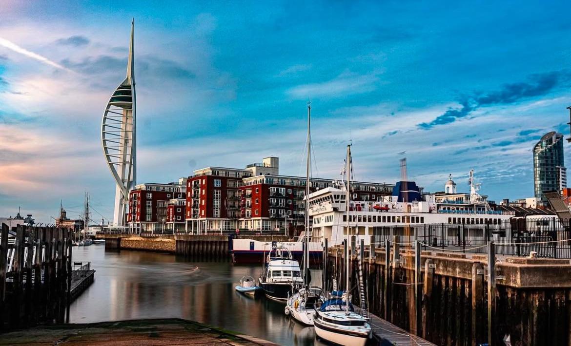 The Snug King Bed Apartment Portsmouth